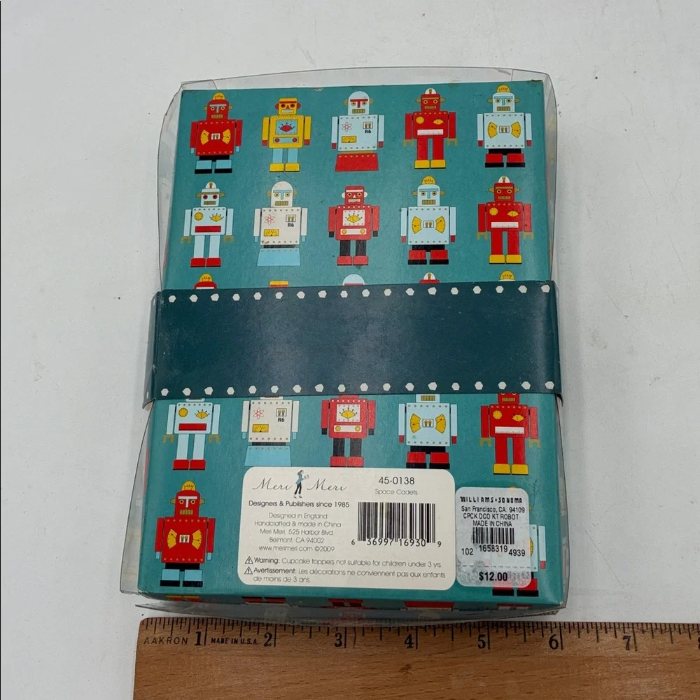 Williams Sonoma Space Cadet Cupcake Kit - Blue and Red